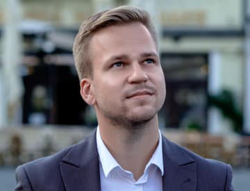 Martin Chodúr sa pripravuje na adventné koncerty. Vystúpi aj s Gombitovou Martin Chodúr sa pripravuje na adventné koncerty. Vystúpi aj s Gombitovou