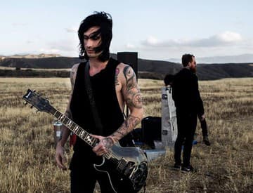 Asking Alexandria vydajú v polovici decembra eponymný album Asking Alexandria vydajú v polovici decembra eponymný album