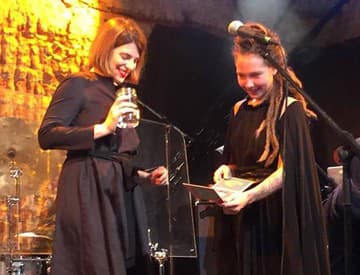 Zorba že ja Buddha robia gospel pre 21. storočie. Ich debut pokrstila Katarzia