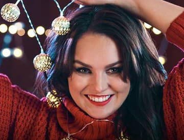 VIDEO: Ewa Farna predstavila podmanivú vianočnú pieseň Vánoce na míru VIDEO: Ewa Farna predstavila podmanivú vianočnú pieseň Vánoce na míru