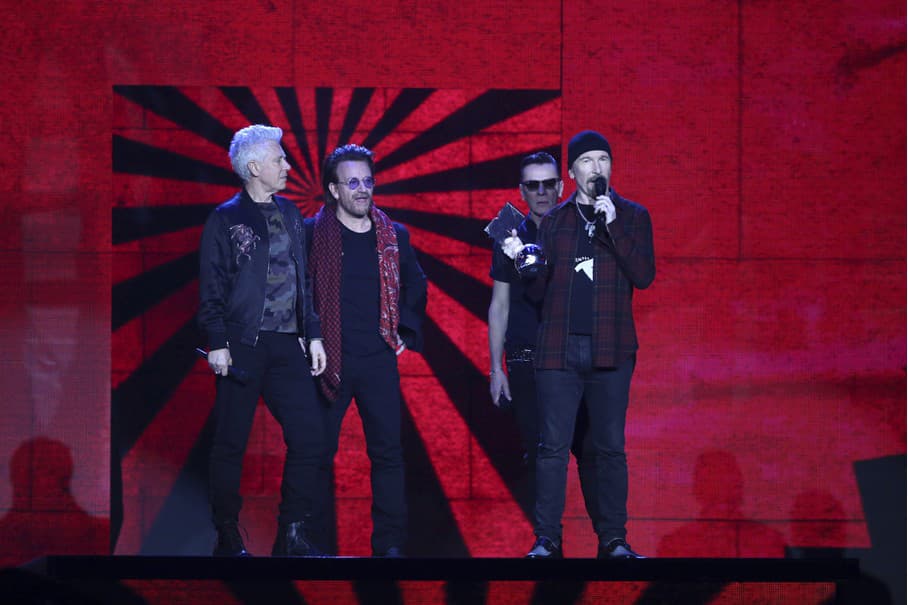 U2, MTV EMAs 2017