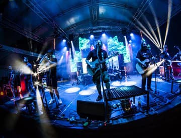 Slovenské Tsunami tour kapely Divokej Bill vyvrcholí už v piatok v Bratislave Slovenské Tsunami tour kapely Divokej Bill vyvrcholí už v piatok v Bratislave