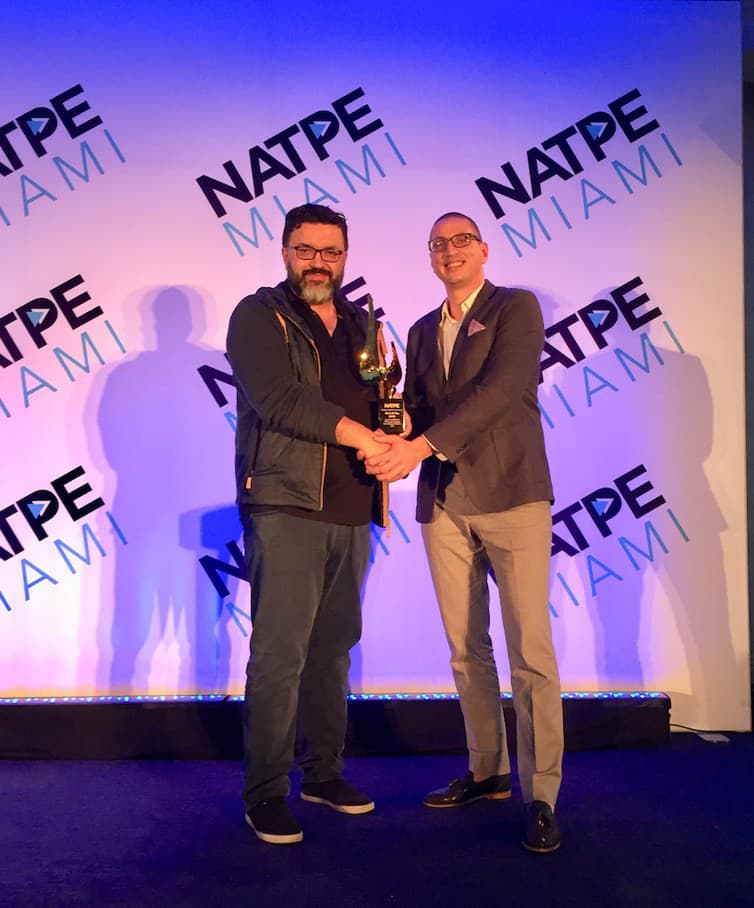 Peter Núňez prevzal v Miami cenu NATPE