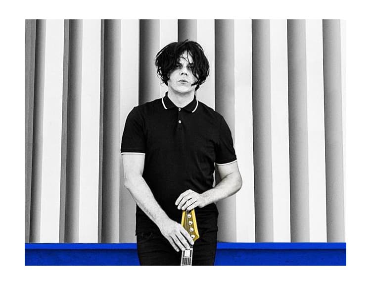 Jack White zakázal počas koncertov používanie mobilných telefónov