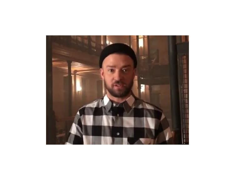 Proroctvá sa naplnili: Justin Timberlake ponúka jednozáberové country video