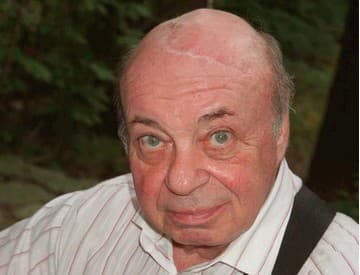 Zomrel nemecký jazzman Coco Schumann, ktorý prežil holokaust Zomrel nemecký jazzman Coco Schumann, ktorý prežil holokaust