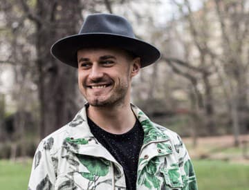 Rap s gitarou i za klávesmi: Jofre debutuje ambicióznym albumom 92101 Rap s gitarou i za klávesmi: Jofre debutuje ambicióznym albumom 92101