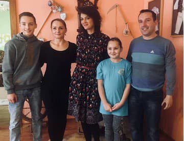 Zem spieva: Jana Kirschner si vyskúšala hru na husliach, zaznel aj hit Modrá