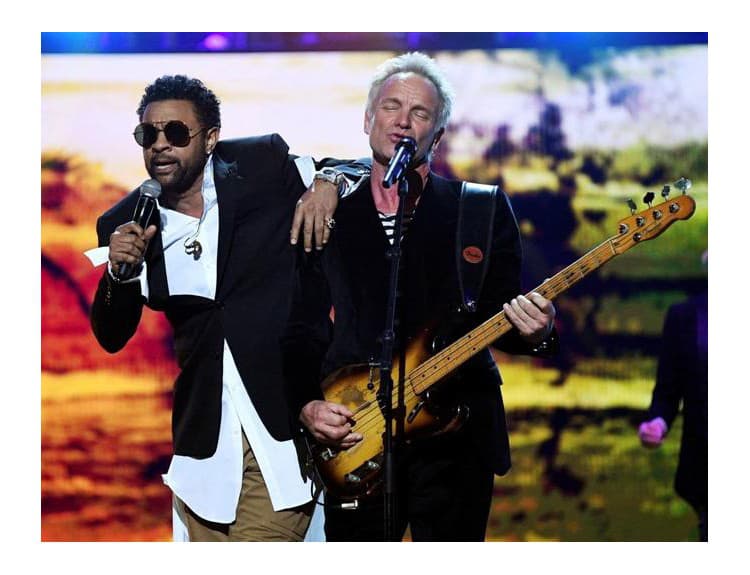 Kombinácia, na ktorú si treba zvyknúť: Sting a Shaggy spievali pre kráľovnú 