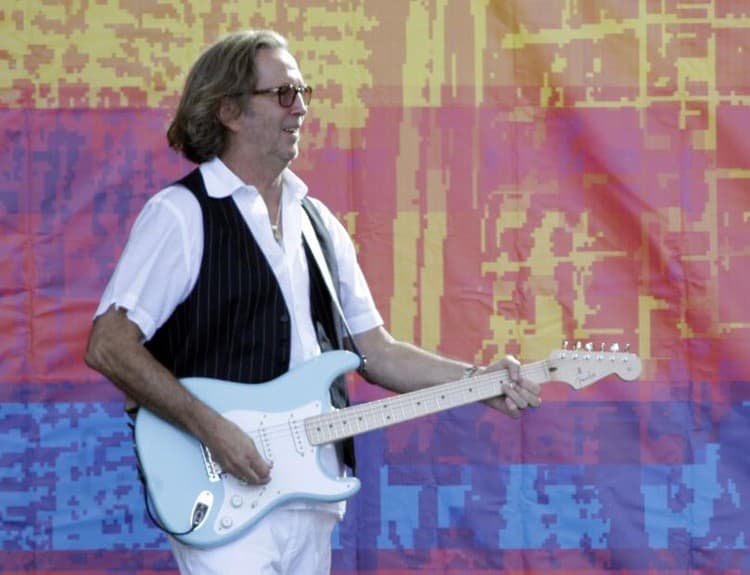 Eric Clapton vydá vianočný album. Jednu z piesní venoval Aviciimu