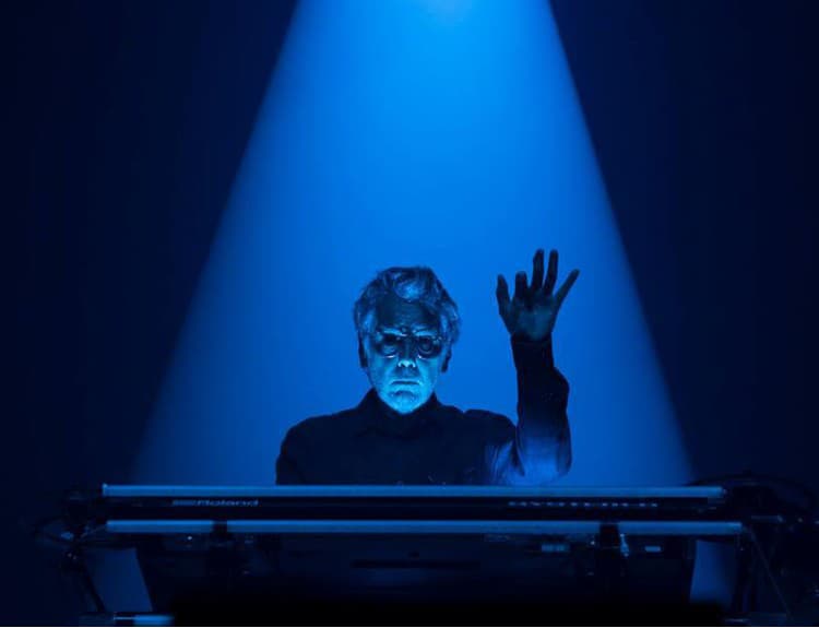 Legenda elektronickej hudobnej scény Jean-Michel Jarre má dnes 70 rokov