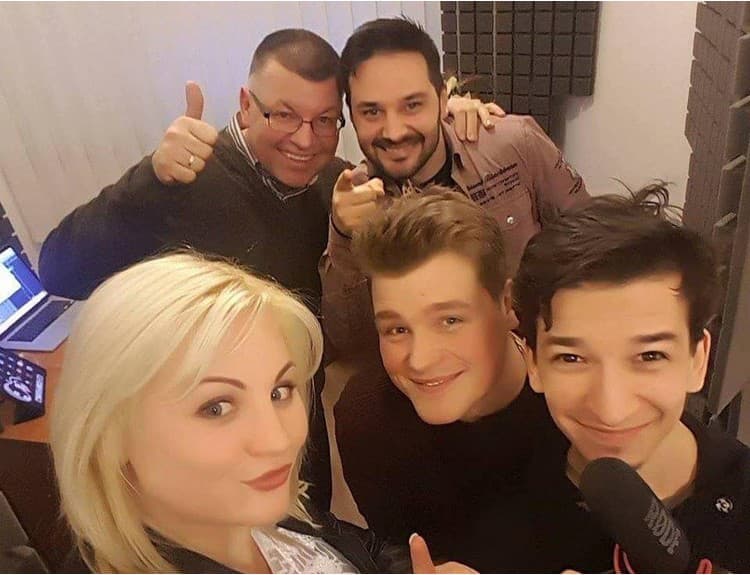 Peter Bažík, Ivanna Bagová a Adam Kukačka nahrali pieseň venovanú chorým deťom