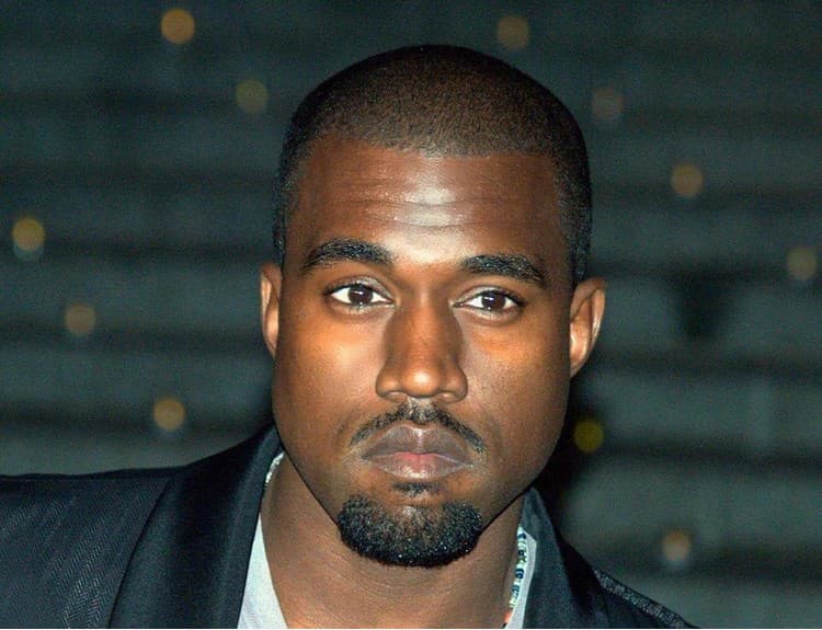 Kanye West má novú identitu. Zmenil si meno na Ye