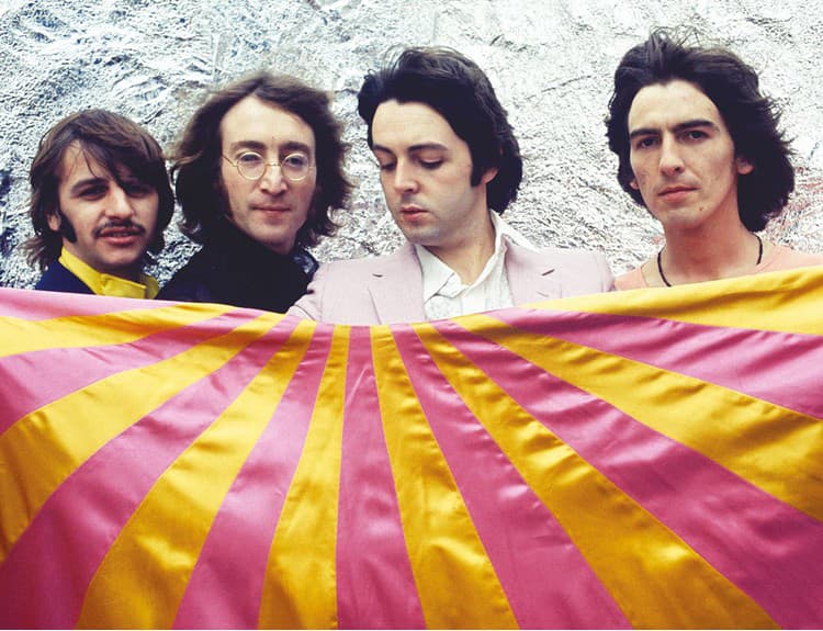 Pozrite si video k novému mixu piesne Back In The U.S.S.R. od The Beatles