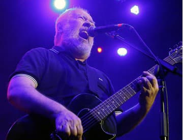 Vo veku 63 rokov zomrel Pete Shelley z kapely Buzzcocks Vo veku 63 rokov zomrel Pete Shelley z kapely Buzzcocks