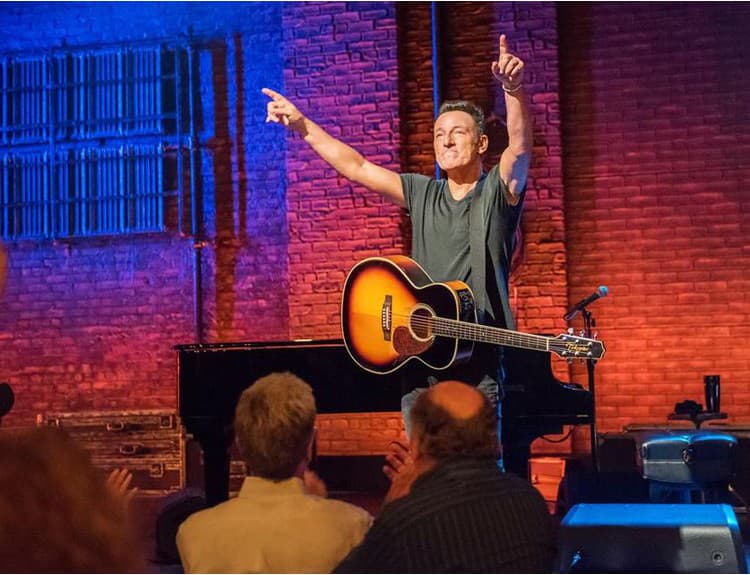Vychádza záznam koncertu Brucea Springsteena na Broadwayi