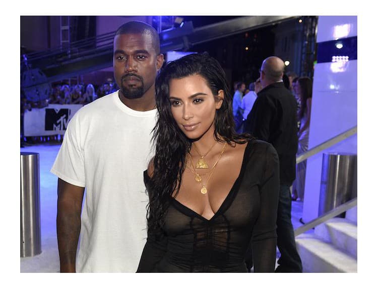 Kanye West a Kim Kardashian West budú mať ďalšie dieťa