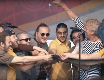 Kapela Akustika si videoklipom Better Day  pripomína krásne letné dni