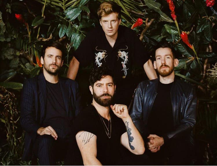 Foals vydajú tento rok nový album. Rozdelia ho na dve časti