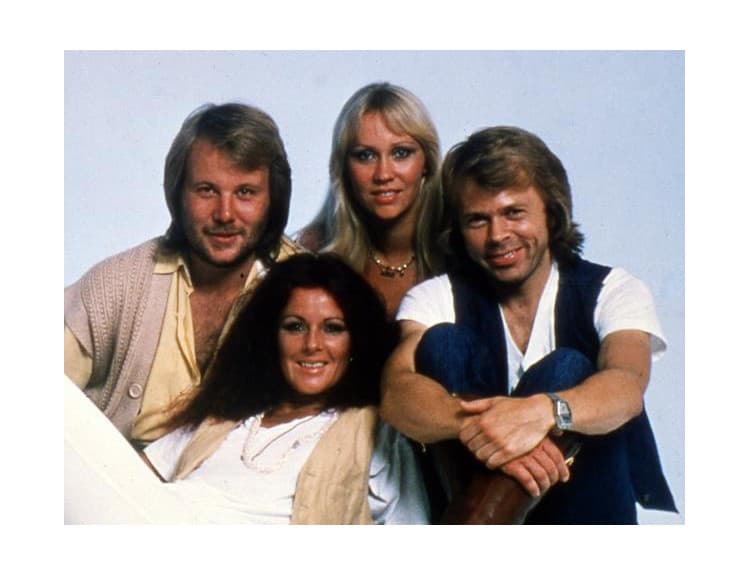 Vydanie nových piesní skupiny ABBA sa odkladá na jeseň