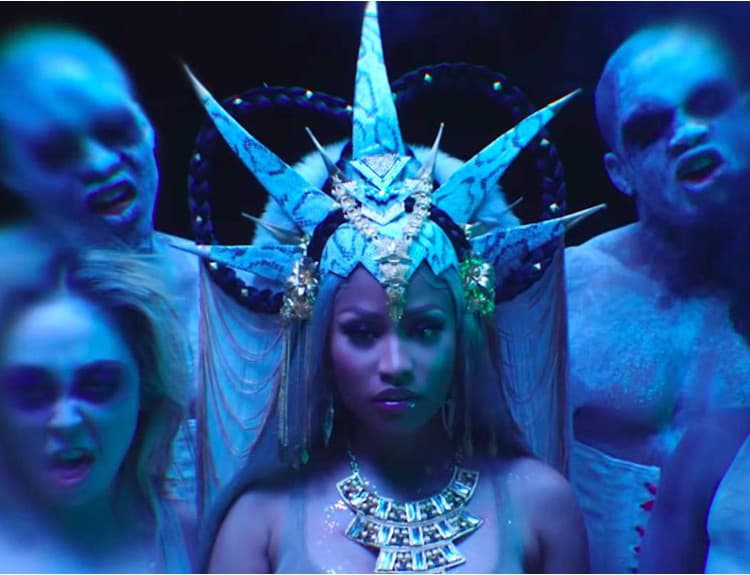Nicki Minaj s ďalším "kráľovským" vizuálom: Pozrite si videoklip Hard White
