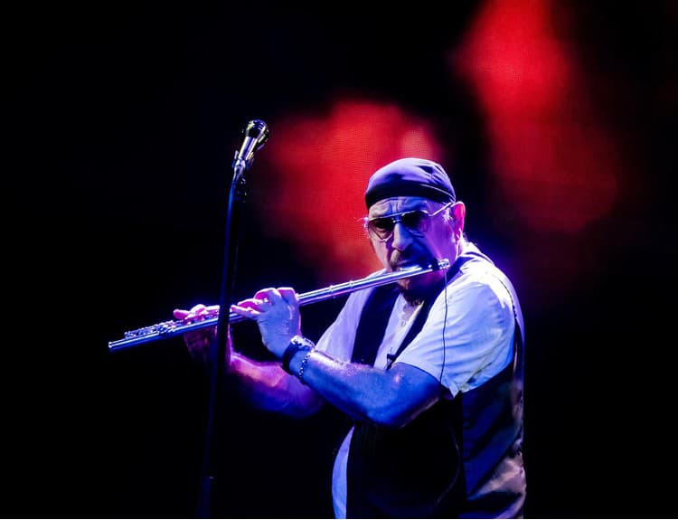 Spevák Ian Anderson z Jethro Tull pripravuje sólový album