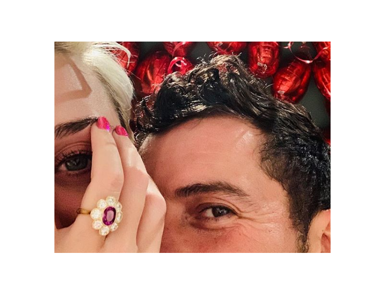 Katy Perry a Orlando Bloom sa zasnúbili