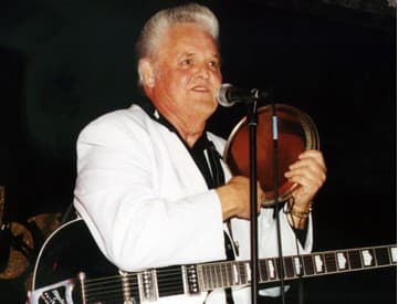Zomrel priekopník rockabilly, americký spevák a skladateľ Billy Adams Zomrel priekopník rockabilly, americký spevák a skladateľ Billy Adams