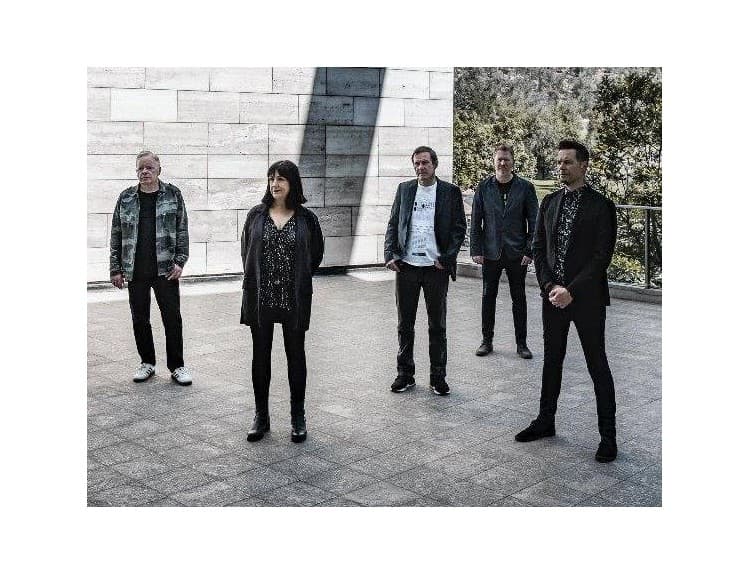 New Order odštartujú svoje jesenné turné začiatkom októbra v Prahe