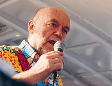 Peter Lipa privíta leto na Staromestskej Jazzovej lodi Peter Lipa privíta leto na Staromestskej Jazzovej lodi