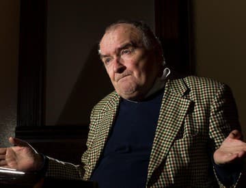 Zomrel textár a spisovateľ Vladimír Poštulka, autor textu hitu Sladké mámení Zomrel textár a spisovateľ Vladimír Poštulka, autor textu hitu Sladké mámení