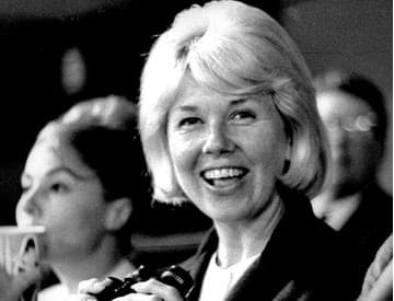 Vo veku 97 rokov zomrela legendárna speváčka a herečka Doris Day Vo veku 97 rokov zomrela legendárna speváčka a herečka Doris Day