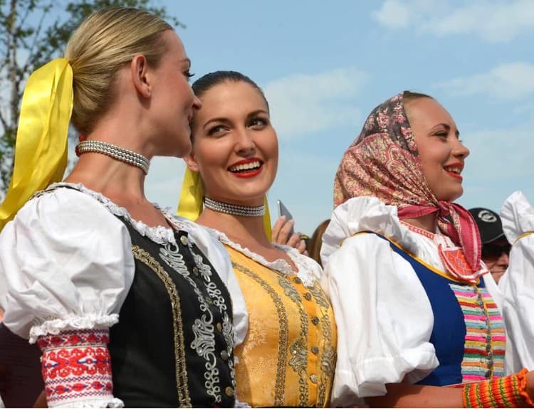 Na Folklórnom festivale Východná 2019 vystúpia Lúčnica, SĽUK aj Ifjú Szivek