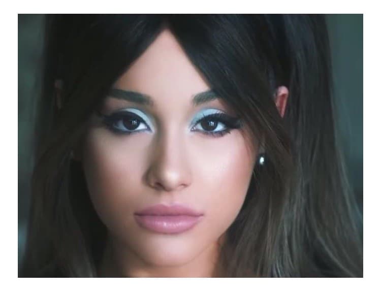 Takúto ste ju ešte nevideli: Arianu Grande zvádza v novom klipe žiarlivosť k násiliu