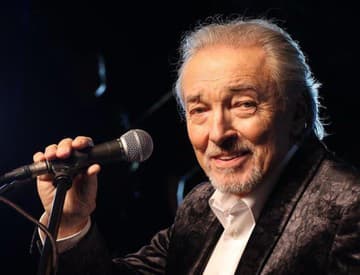 Karel Gott má ďalší zdravotný problém. Oznámil, že trpí akútnou leukémiou Karel Gott má ďalší zdravotný problém. Oznámil, že trpí akútnou leukémiou