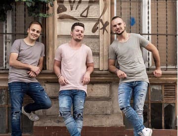 Skupina Sám Sebou predstavila nový singel Dnes to mám na háku Skupina Sám Sebou predstavila nový singel Dnes to mám na háku