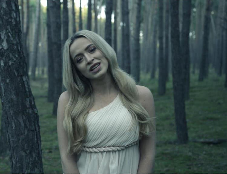 Dominika Mirgová nahrala pieseň k muzikálu Snehová kráľovná. Pozrite si videoklip