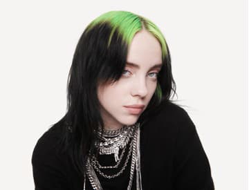 Má čerstvých 18 a už jej patrí svet. Billie Eilish zažila prelomový rok