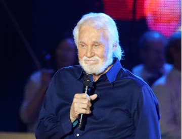 Vo veku 81 rokov zomrel spevák Kenny Rogers