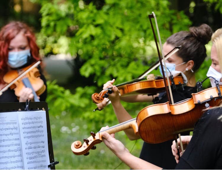 V Bratislave včera odštartovali koncerty klasickej hudby pre seniorov