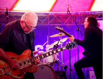 Zomrel spevák Phil May zo skupiny Pretty Things Zomrel spevák Phil May zo skupiny Pretty Things
