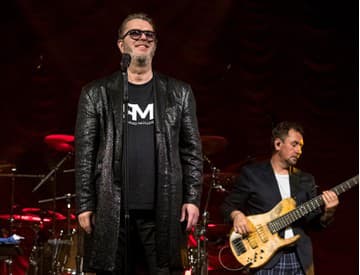 Richard Müller vyráža na letné turné. Pod holým nebom zahrá aj nový singel