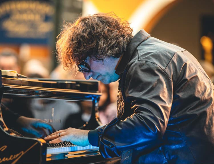 Koncertom talianskeho klaviristu Rema Anzovina vyvrcholí festival Dolce Vitaj