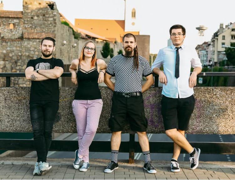 Bratislavská kapela Rumaska zverejnila video ku sviežej ska skladbe Víkendová