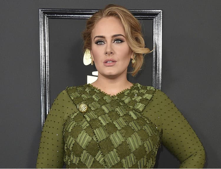 Speváčka Adele sa rozviedla, o syna sa bude starať s exmanželom