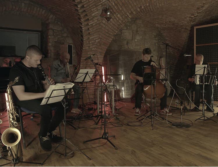 Album 10 Simple Melodies Branislava Dugoviča zaznie v unikátnom online koncerte