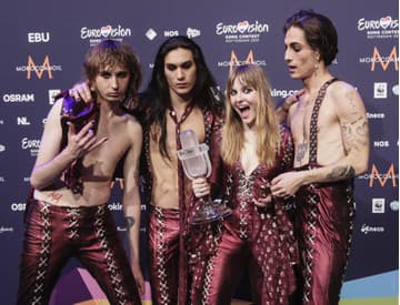 Rock'n'roll nikdy neumiera, zakričali si noví víťazi Eurovízie z Talianska