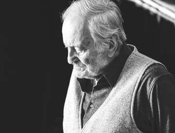 Vo veku 81 rokov nás navždy opustil Milan Lasica. Zomrel na pódiu svojho divadla Vo veku 81 rokov nás navždy opustil Milan Lasica. Zomrel na pódiu svojho divadla