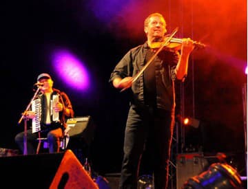 Zomrel Radek Pobořil, dlhoročný člen kapely Čechomor Zomrel Radek Pobořil, dlhoročný člen kapely Čechomor