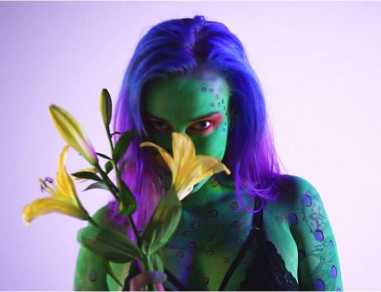 Žabí Rauš predstavuje pestrofarebný videoklip k singlu Žeby Žaby
